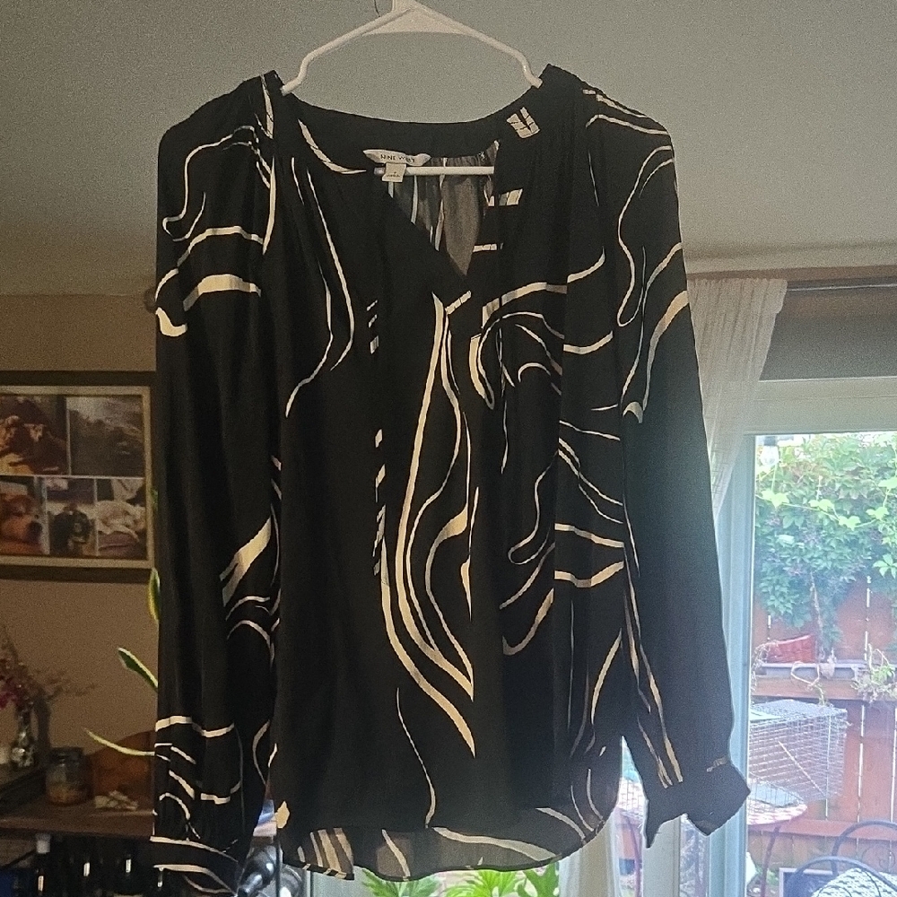 Nine West Black and White Patterned Blouse